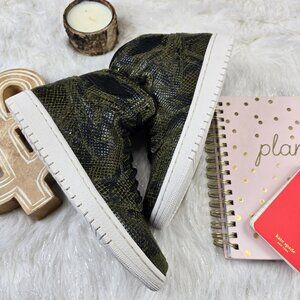 Nike Air Jordan 1 Retro High Sneakers